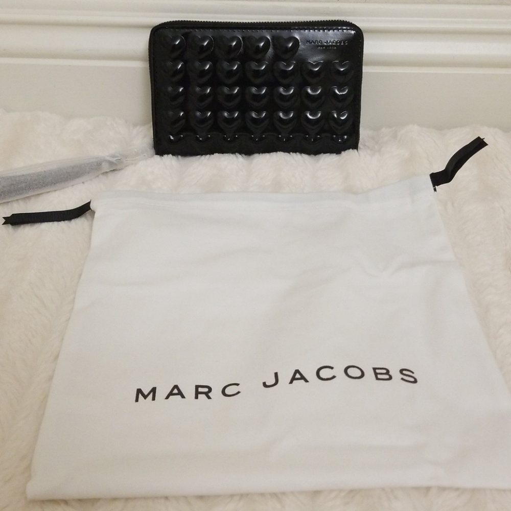 NWT Marc Jacobs Heart Leather Smartphone Wallet - Picture 2 of 5